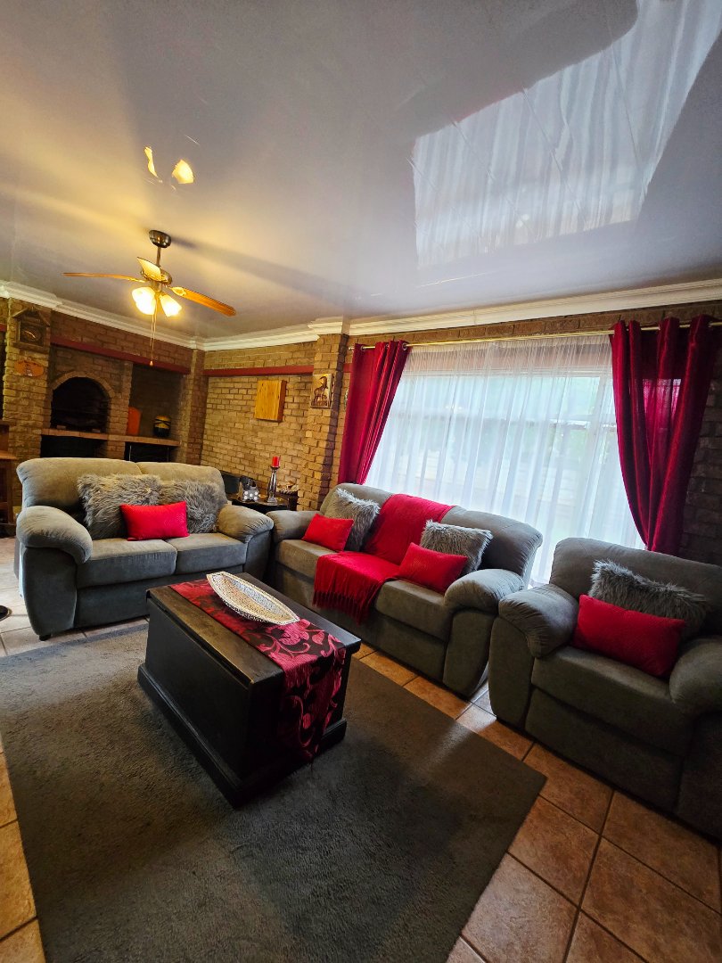 3 Bedroom Property for Sale in Flimieda North West